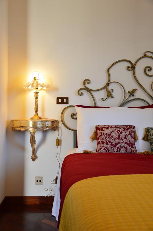 B&B Il Castello Castiglion Fibocchi Bagian luar foto