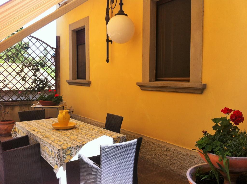 B&B Il Castello Castiglion Fibocchi Bagian luar foto