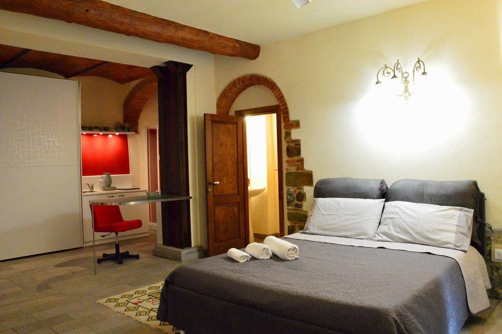 B&B Il Castello Castiglion Fibocchi Bagian luar foto